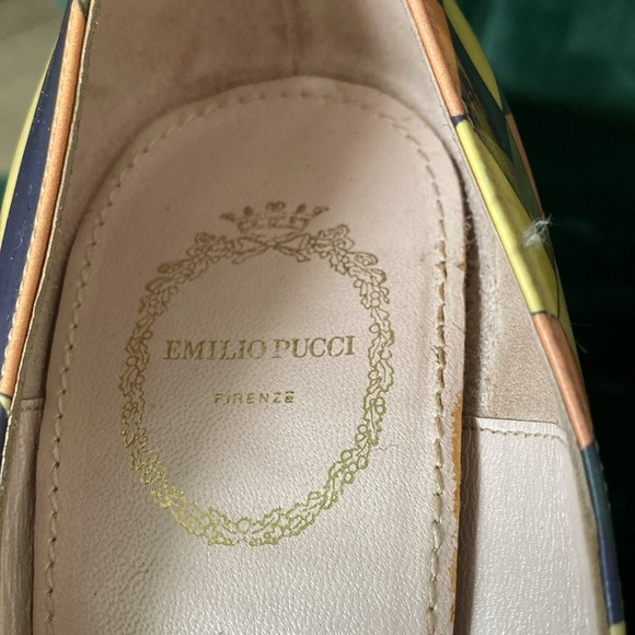 COPY - Emilio Pucci Blue and Yellow Geometric Heels - Picture 3 of 4